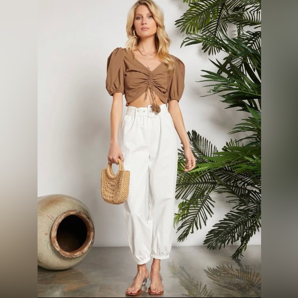 Puff sleeve ruched front crop top NEW - Picture 3 of 7